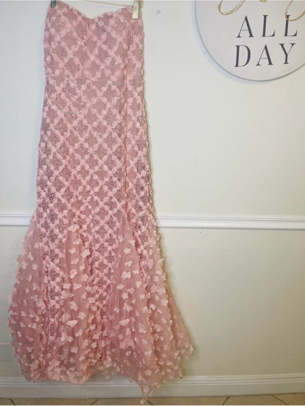 Fashion Nova Elegant Pink Floral Appliqué Maxi Skirt size 16-18